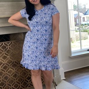 DUFFIELD LANE!  Like New!  Blue Floral Short Sleeve Ruffle Hem Dress